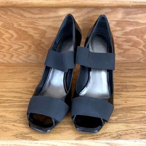 *NINE WEST* sandals!